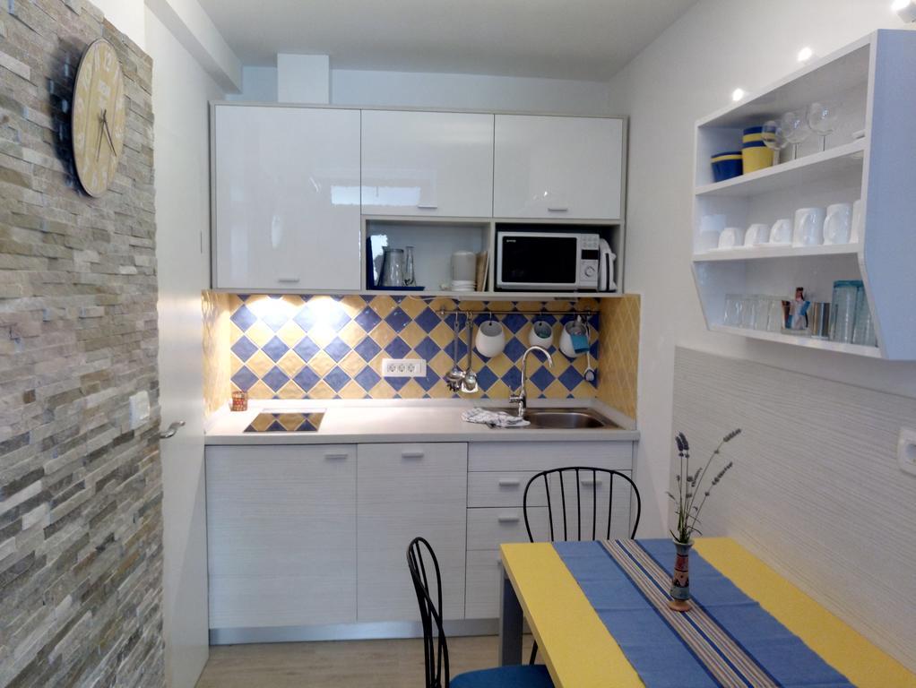 Apartment Sarc *